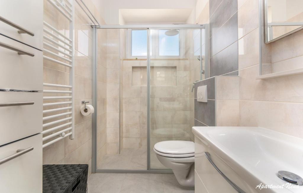 Łazienka w obiekcie Apartmani Nena i Ilka
