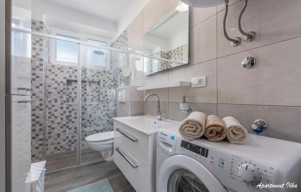 Łazienka w obiekcie Apartmani Nena i Ilka