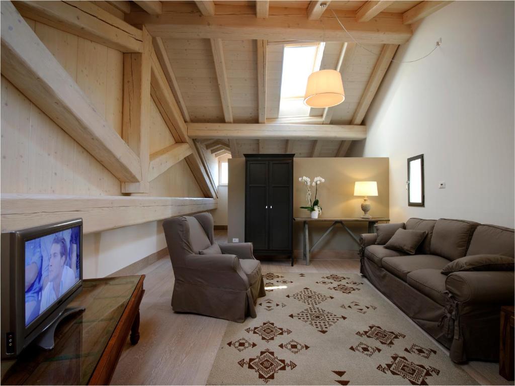 Posezení v ubytování Locanda In Borgo Garnì & Wellness