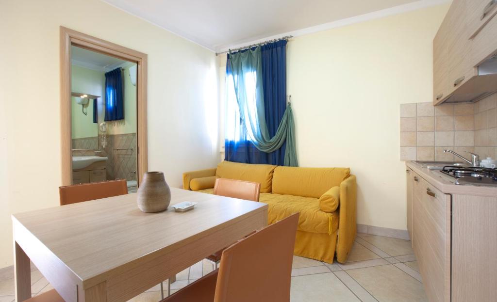 Kuchyň nebo kuchyňský kout v ubytování Posidonia Residence