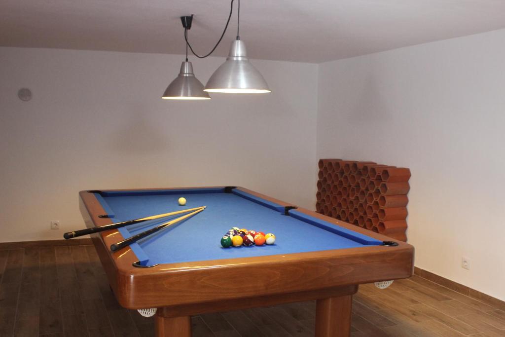Uma mesa de bilhar em Casas d'Almofala