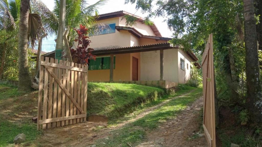  Chácara Recanto dos Pássaros com Rio no terreno