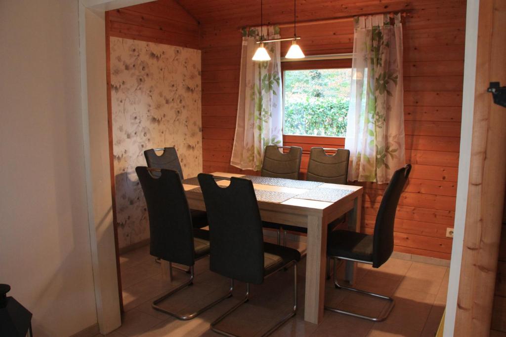 Ferienhaus Buchenblick - Maison De Trois Chambres