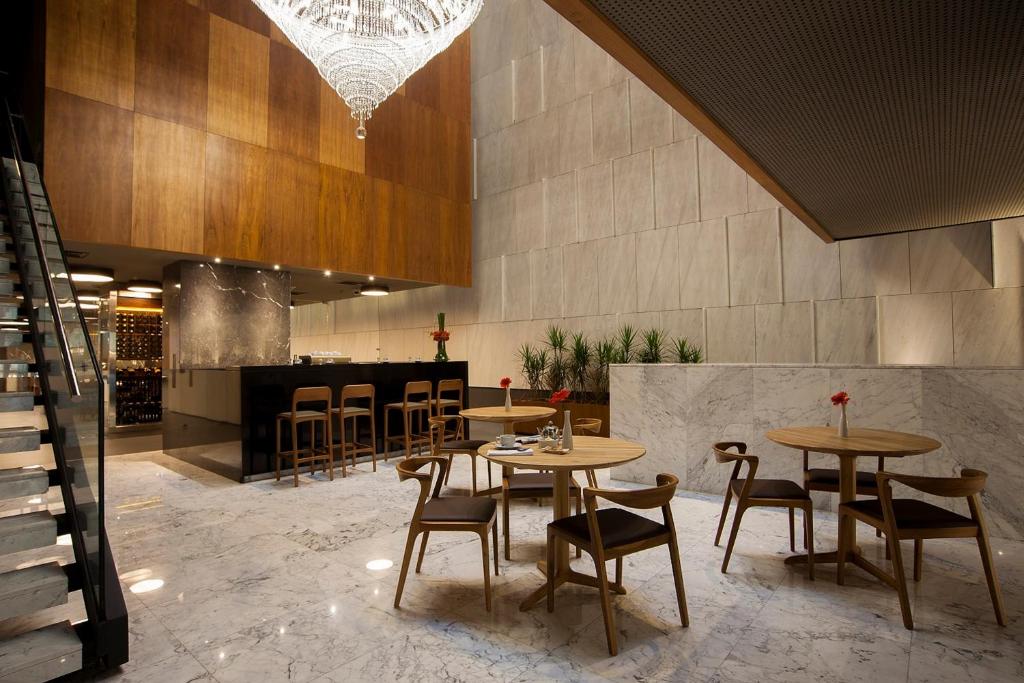  H Niteroi Hotel