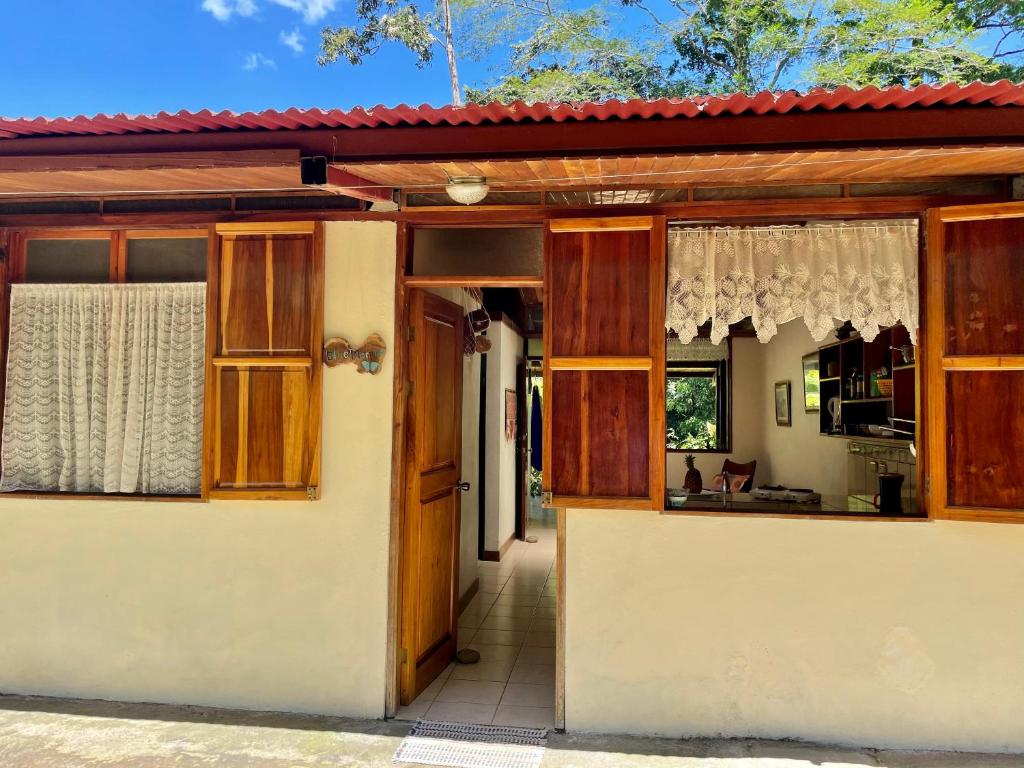 Fotografie z fotogalerie ubytování Finca Isla Rainforest Retreat v destinaci Aguas Zarcas
