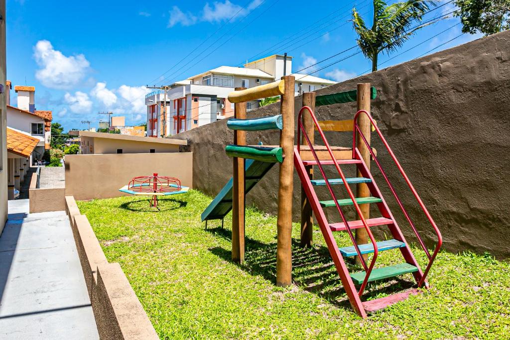  Amplo Duplex a 500m da Praia do Santinho MDS018
