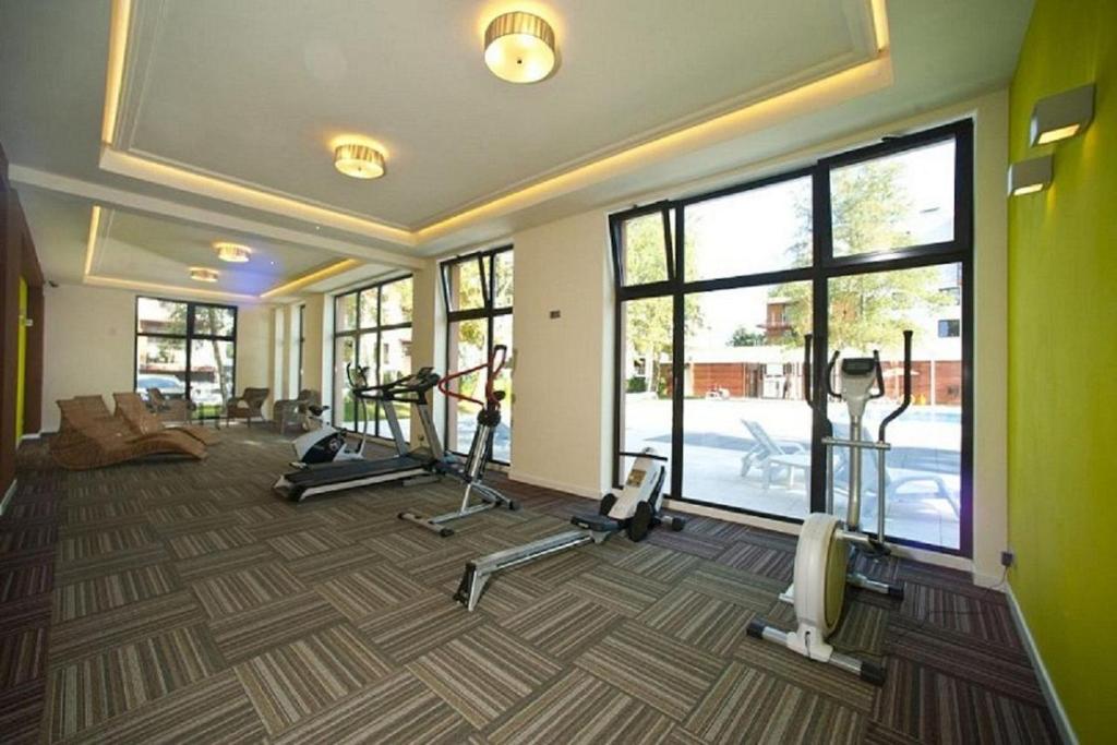 Posilňovňa alebo fitness centrum v ubytovaní LUX Apartament Polanki - Kołobrzeg