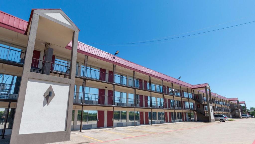 Gallery image of Magnuson Extended Stay and Suites Airport Hotel in Irving