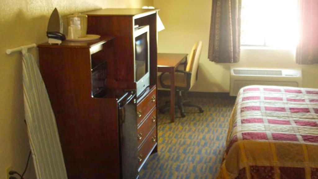 Western Motel Inn and Suites Hazelhurst - King Room - No Fumadores