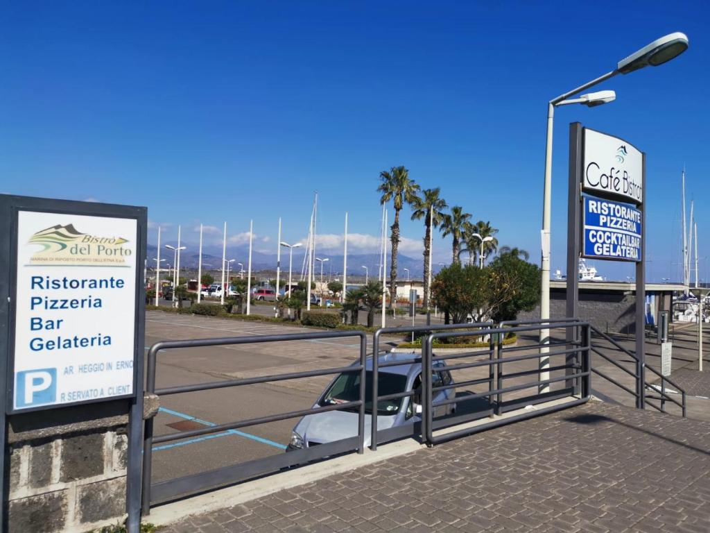 Fotografie z fotogalerie ubytování Sea Paradise v destinaci Riposto
