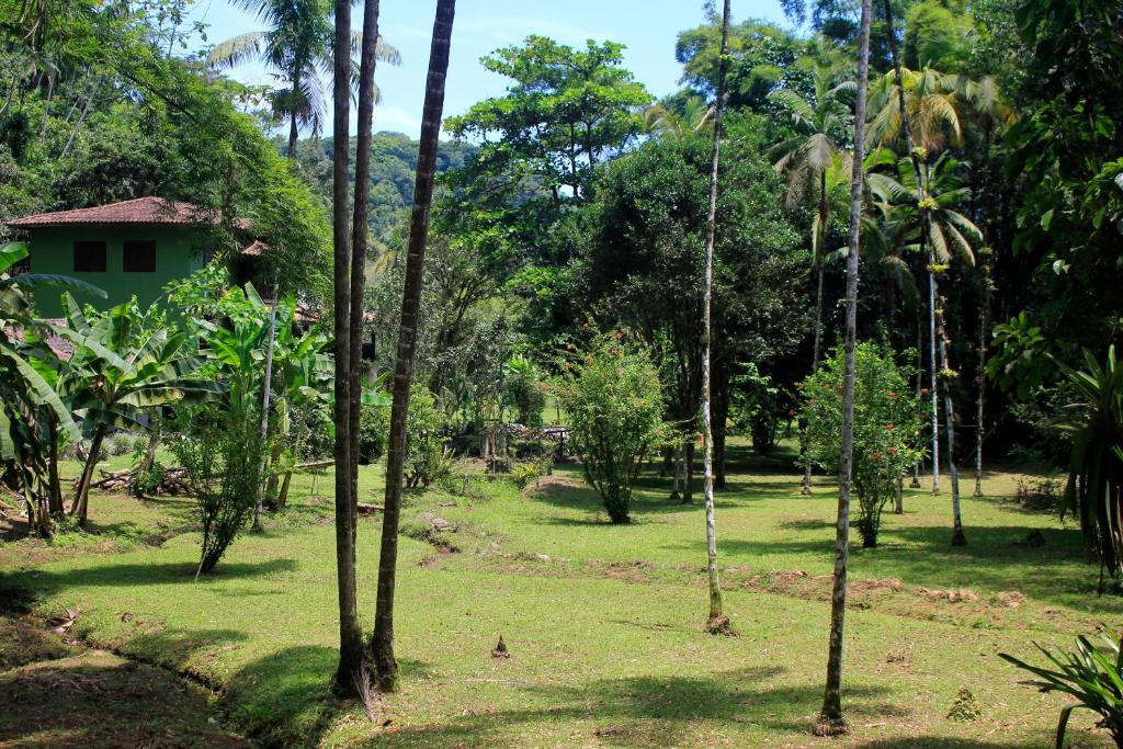  Sitio com linda casa pertinho da praia