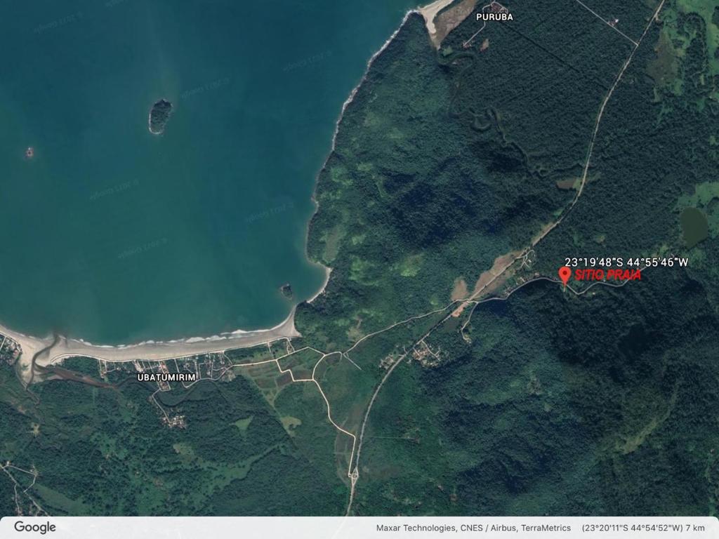  Sitio com linda casa pertinho da praia