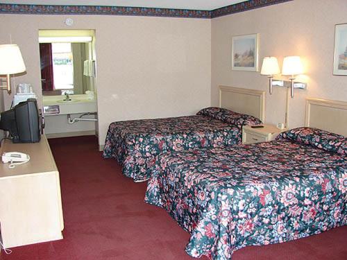 Green Valley Motel photo