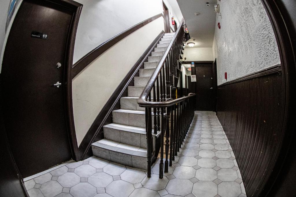 Fotografie z fotogalerie ubytování Shefah Hotel v destinaci Union City