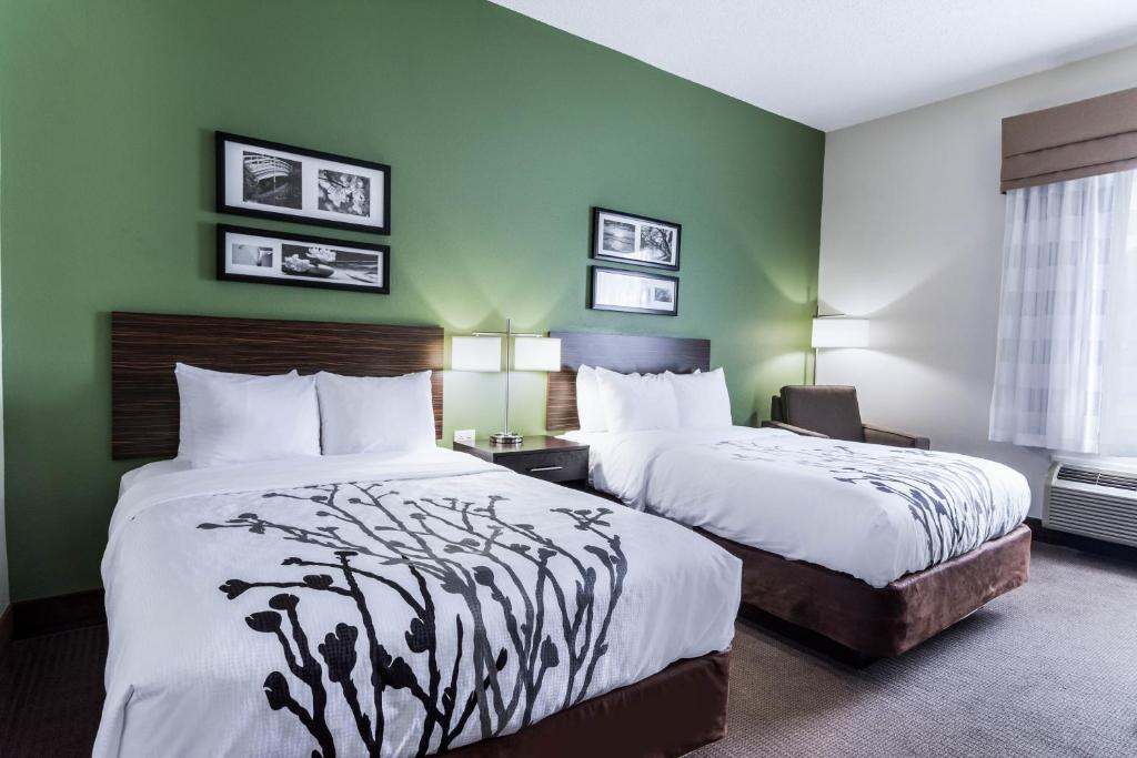 Sleep Inn & Suites Smithfield near I-95 photo