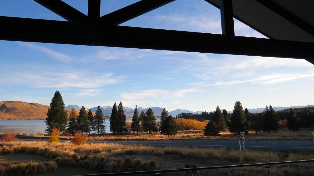 Lake Views at Antler Lodge - Resim 10