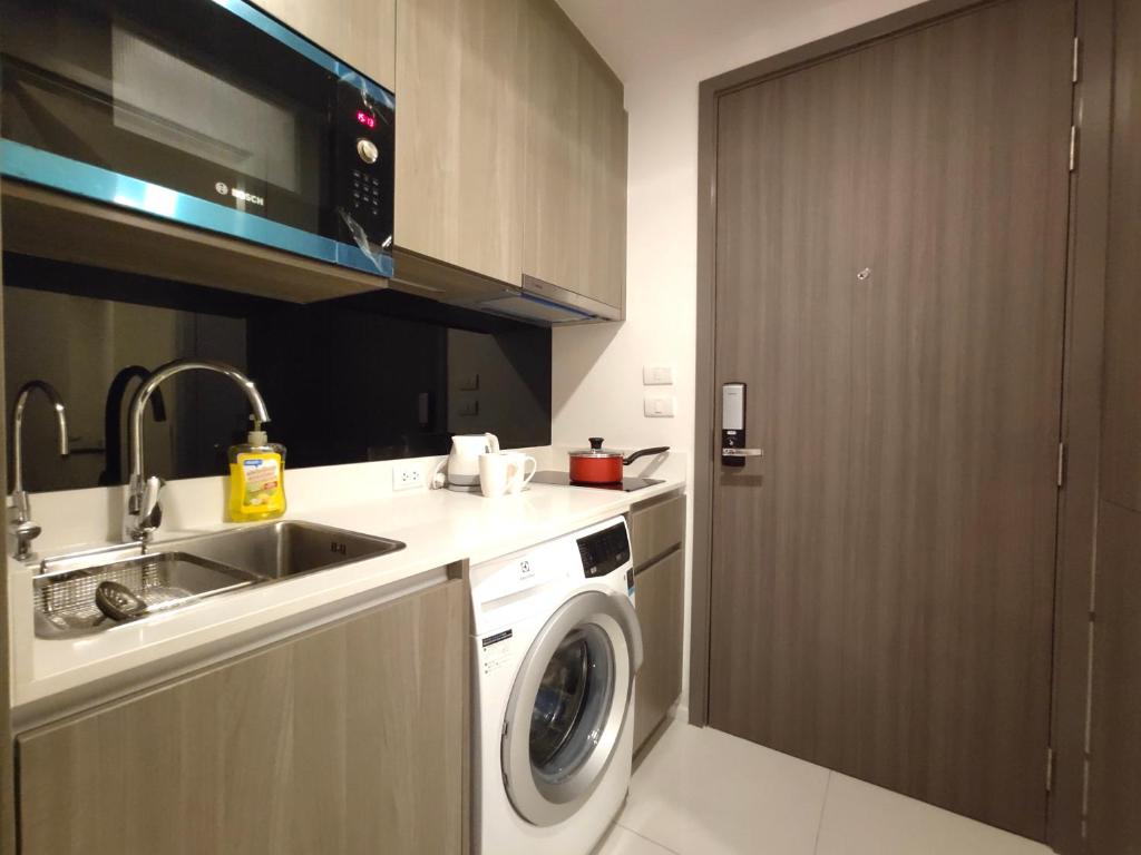 Circle Rein Sukhumvit 12 #1BR#Pool&Gym#Near Terminal 21#Max2 - One-Bedroom Apartment