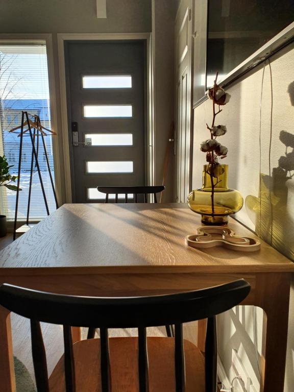 Studio 7, Air-conditioned, 1 free parking, calm own entrance - Apartment Mit 1 Schlafzimmer