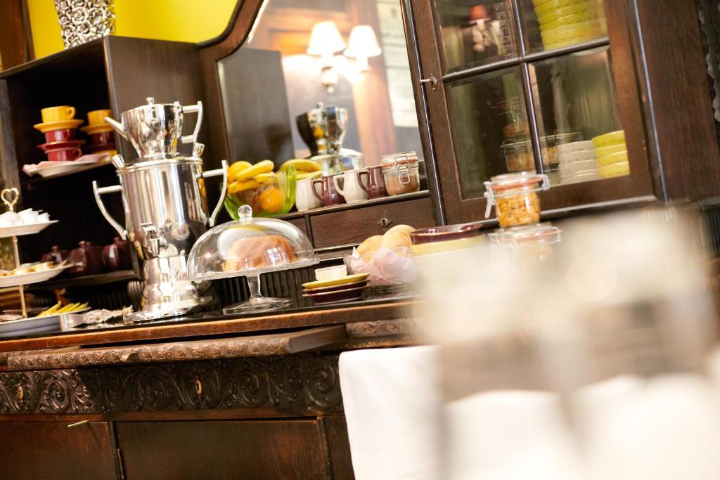 Mâncare la sau în apropiere de acest hotel