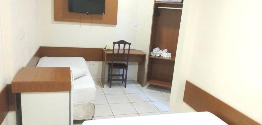  Lelis Hotel