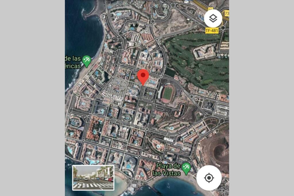 Nespecifikovaný výhled na destinaci Playa de las Americas nebo výhled na město při pohledu z apartmánu