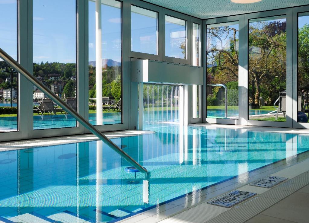 The swimming pool at or close to Seehotel Engstler
