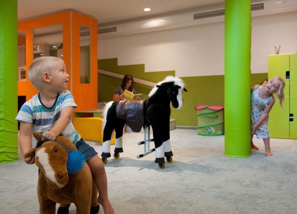 Seehotel Engstler gyermekkorú vendégei