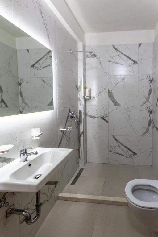 Comfortable apartment next to the beach - Imazhi 8