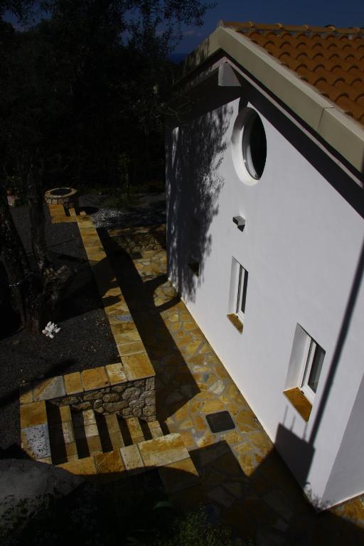 The building in which the holiday home is located