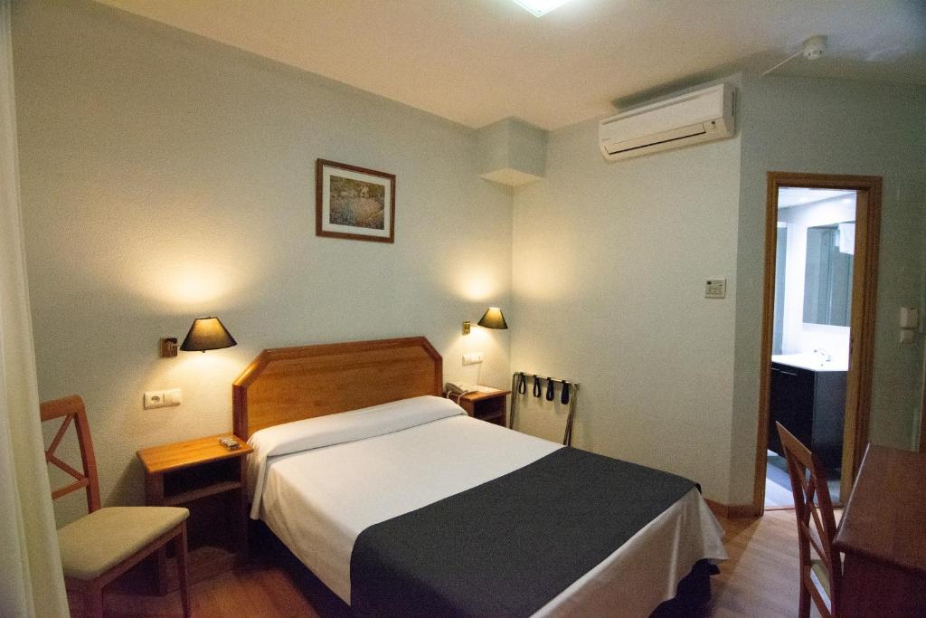 Hotel Hispania - Resim 13