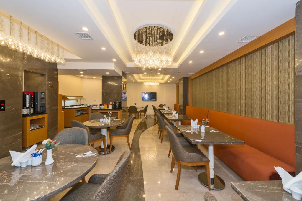 Posezení v ubytování Bisetun Hotel