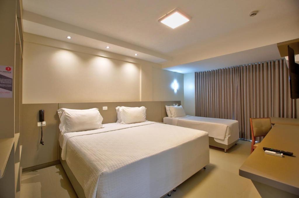  Novares Hotel