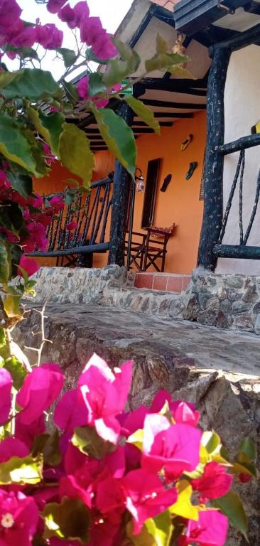 Balkón nebo terasa v ubytování Cabañas Cañon Del Chicamocha