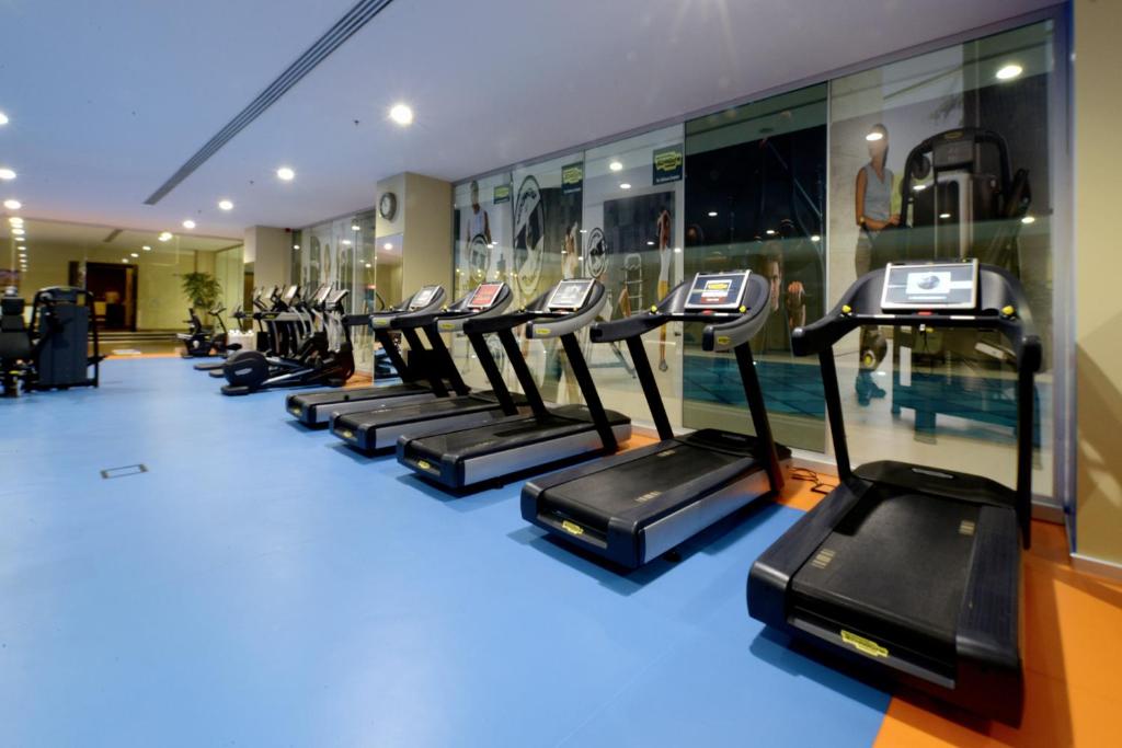 Fitness centrum a/nebo fitness zařízení v ubytování Margi Hotel