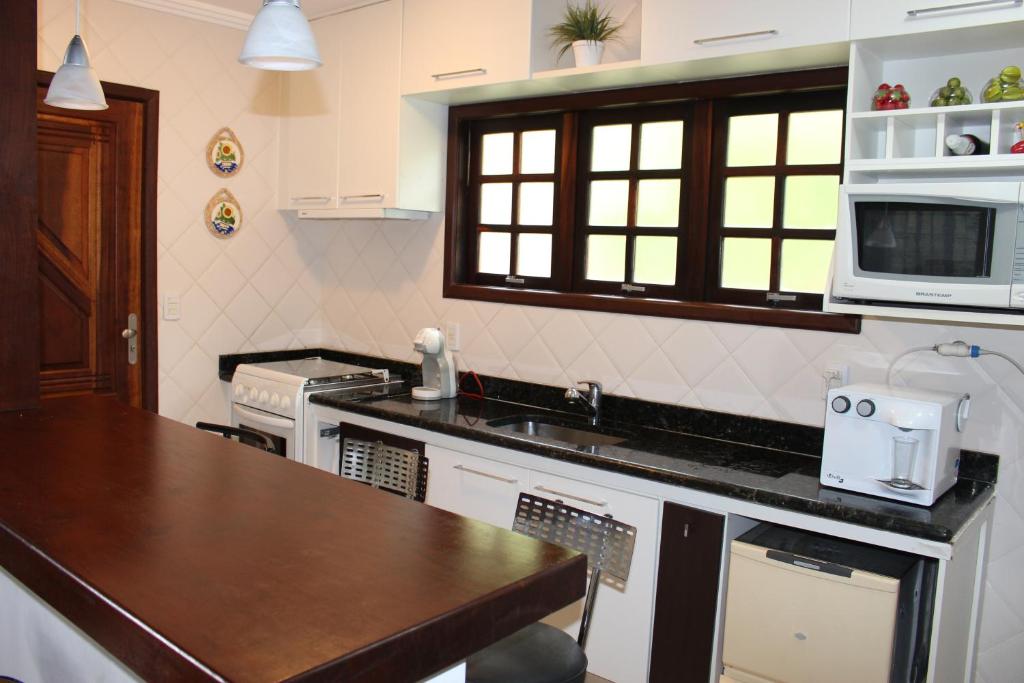  Casa na Serra de Itaipava: Natureza com conforto