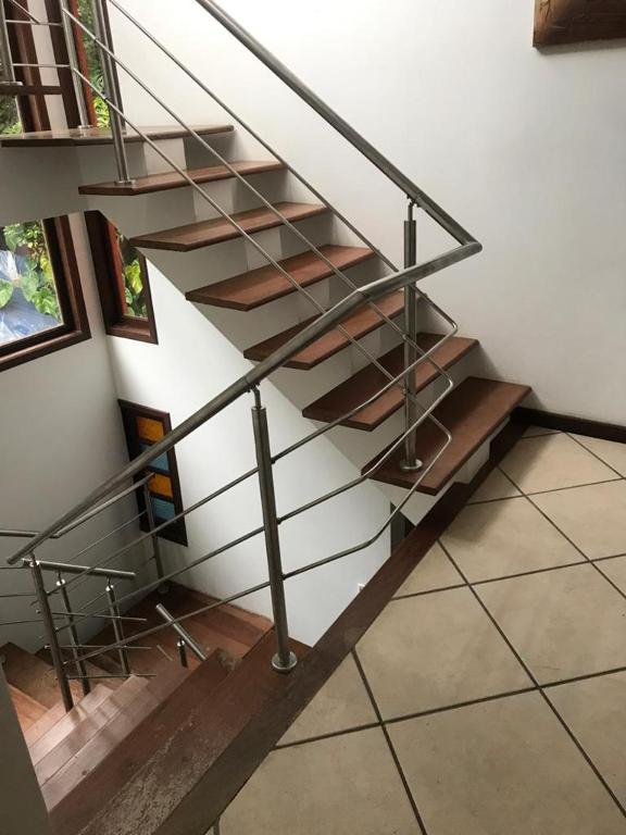  Casa na Serra de Itaipava: Natureza com conforto