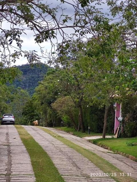 Casa na Serra de Itaipava: Natureza com conforto