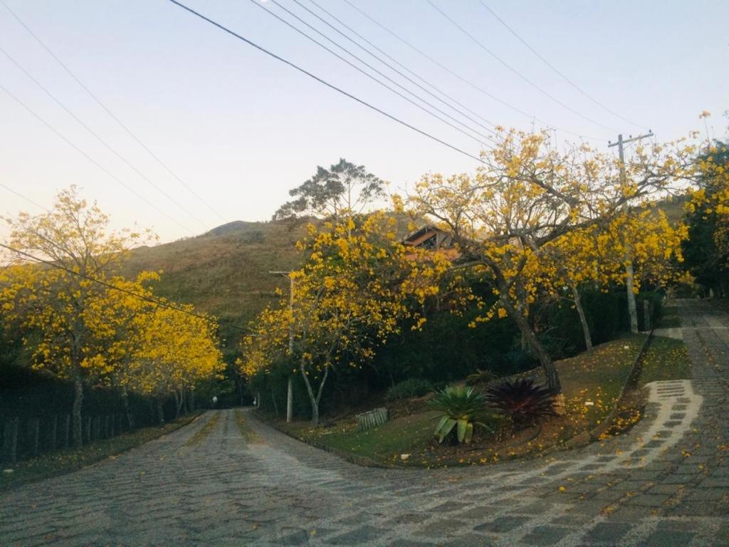  Casa na Serra de Itaipava: Natureza com conforto
