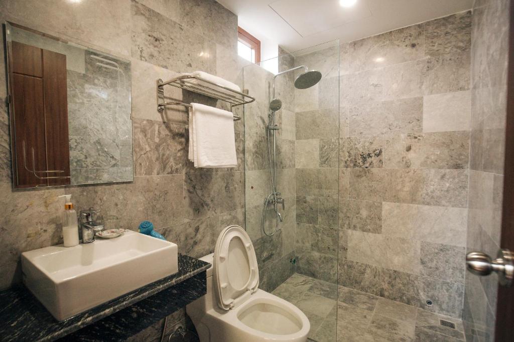Koupelna v ubytování THE VIEW HOMESTAY HỘI AN