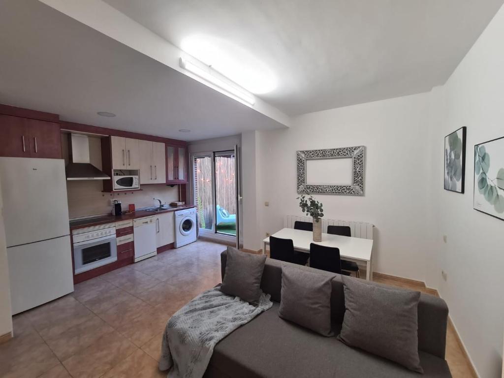 Apartamentos Oasis oculto con jacuzzi privado - Dos Torres Erebor en El Burgo de Ebro, Aragón