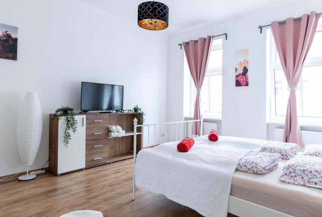 Comfortable, Specious apartment with Inner Garden Märzstraße