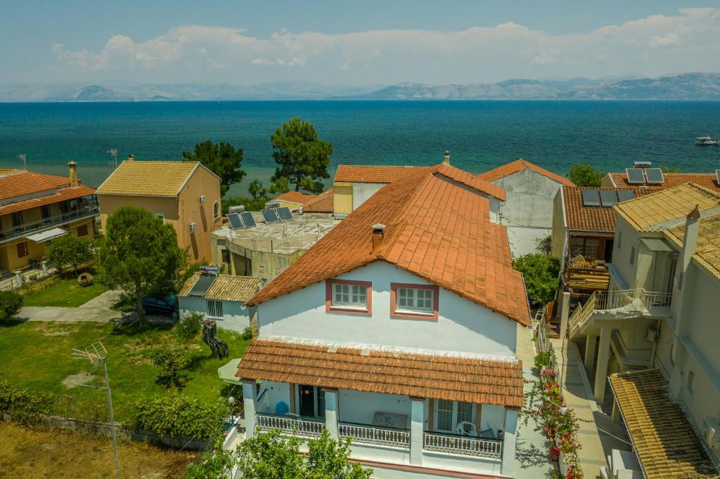 Гледка от птичи поглед на Nefeli Mare