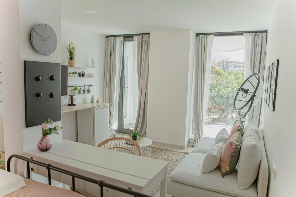 Payava Hotel by True Blue - 16