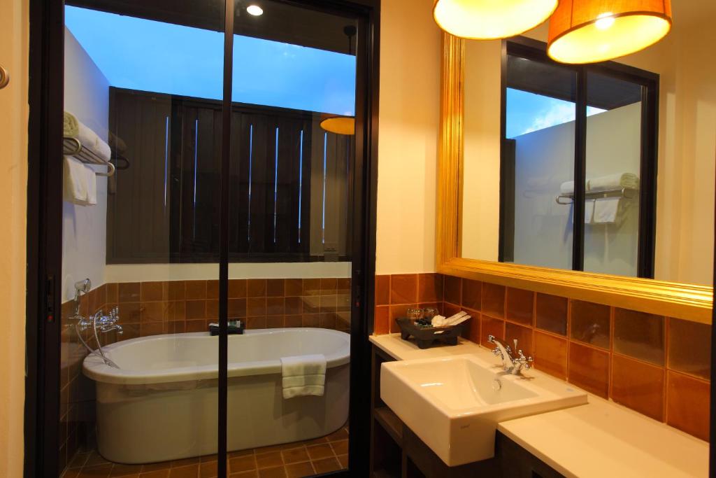 99 The Gallery Hotel - Resim 39