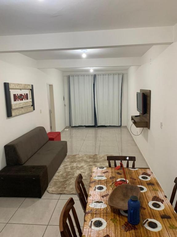  Seu Feriadão à 05 minutos da Praia