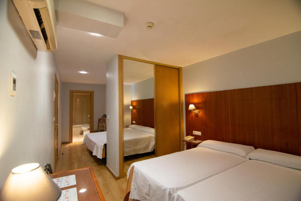 Hotel Hispania - Resim 26