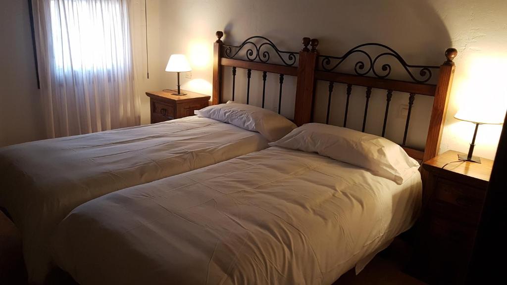 Casa rural LOS DIEZMOS (España Jabaloyas) - Booking.com
