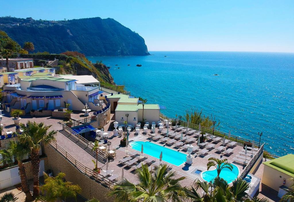 Gallery image of Casthotels Baia delle Sirene in Ischia