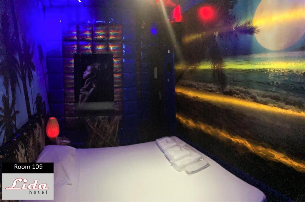 
Deluxe Double Room with Shower
