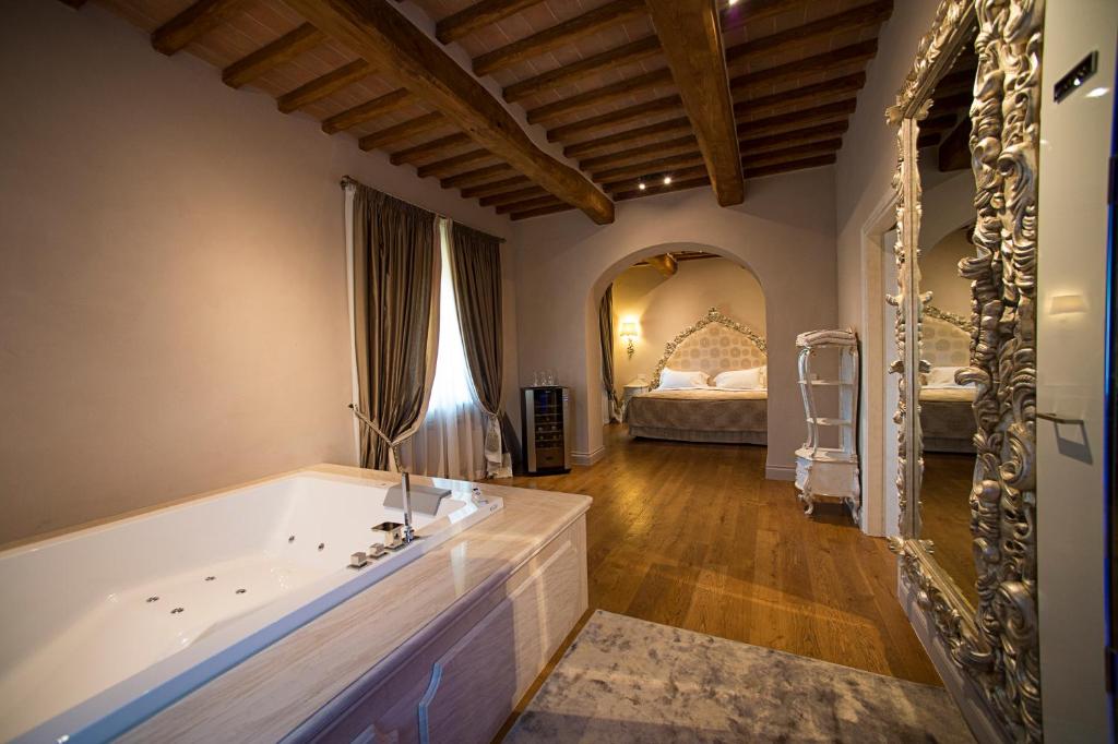 Relais La Corte dei Papi - Suite De Lujo Con Spa